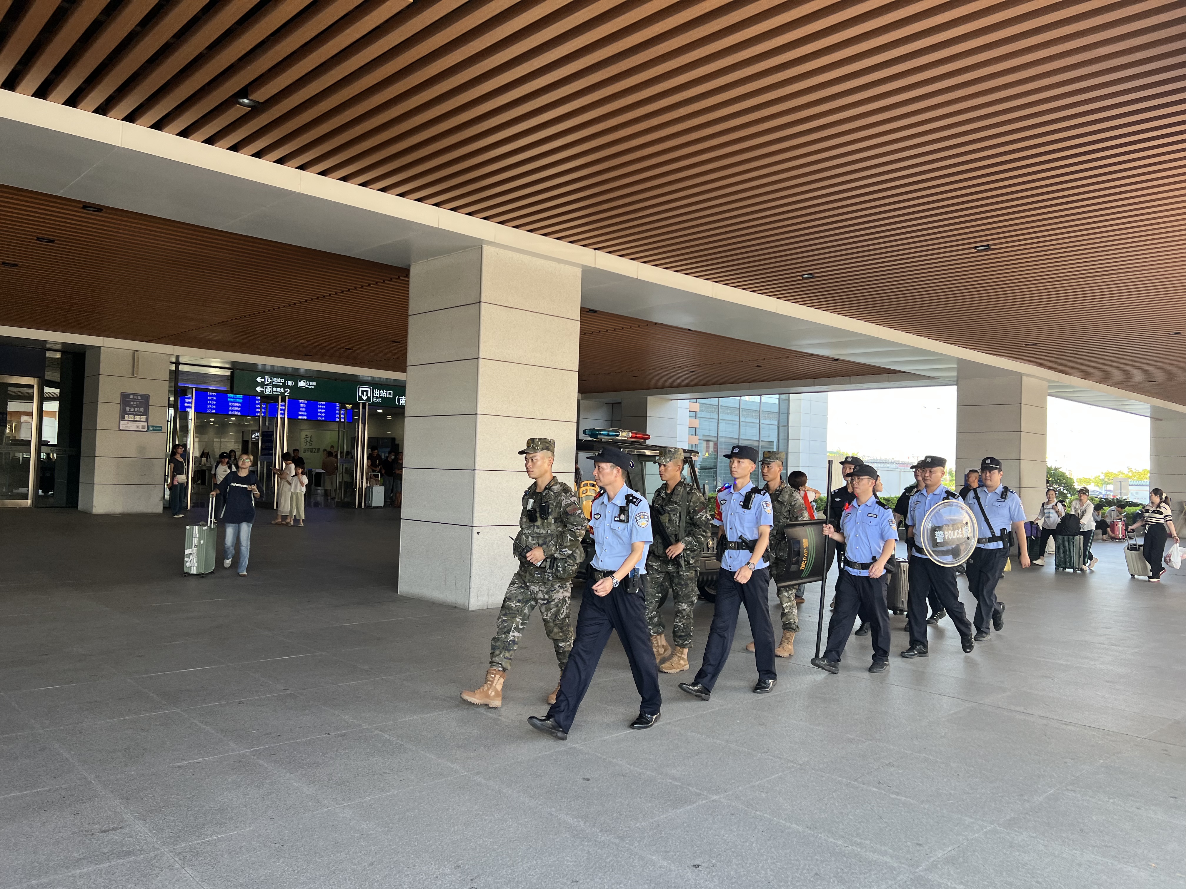 微信图片_20251009170026_236_136.jpg